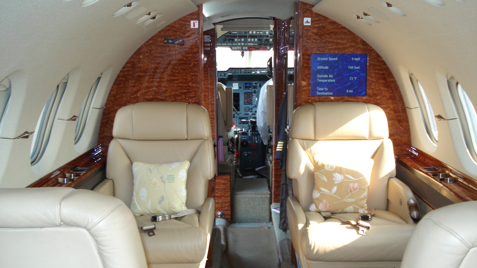 Hawker 900XP Interior